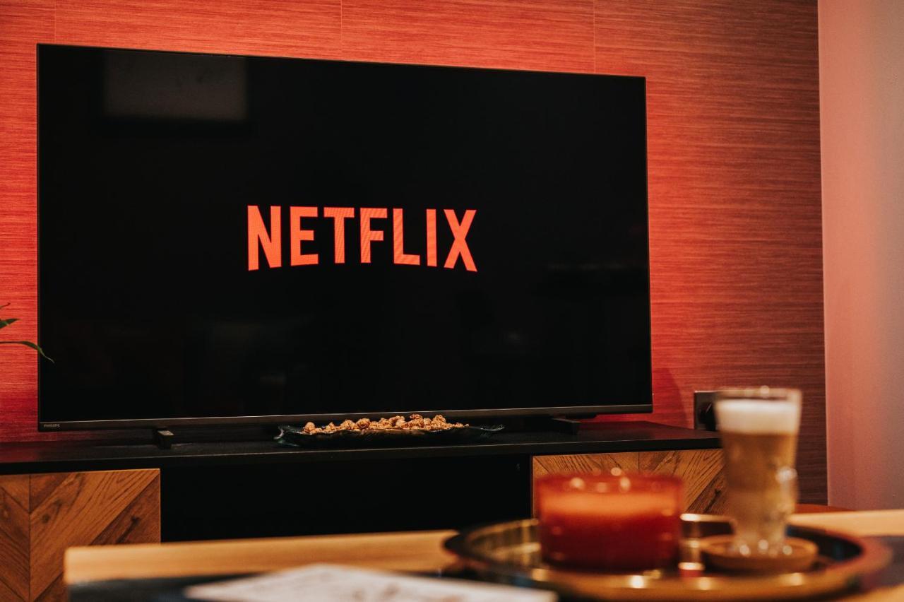 Circa17- Entire Apt, Free Parking, Gym, City Central & Free Netflix Bracknell Exteriör bild