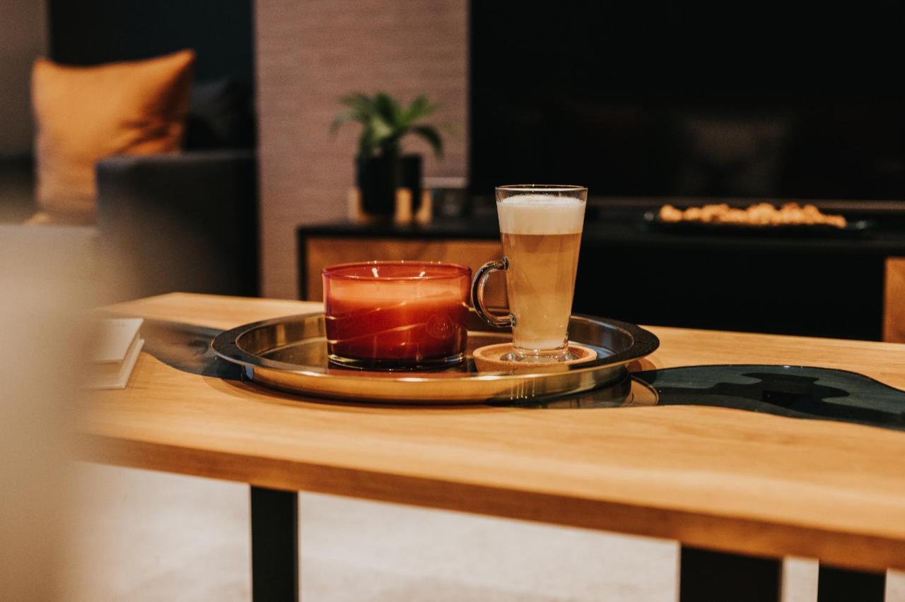 Circa17- Entire Apt, Free Parking, Gym, City Central & Free Netflix Bracknell Exteriör bild